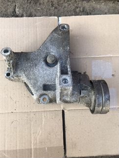6RF260885 Кронштейн кондиционера VAG cfna 1.6