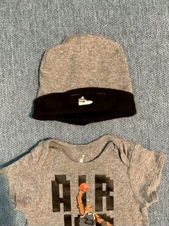 Комплект боди + шапочка AIR jordan (6-12 месяцев)