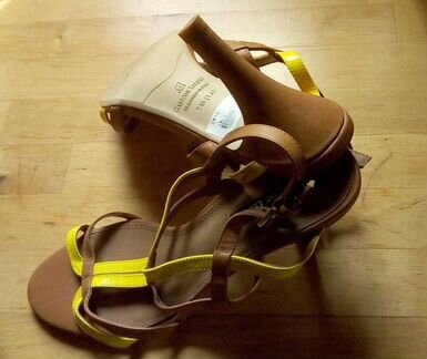 Босоножки от gastone lucioli, размер 24,5