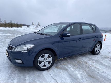 KIA cee'd 1.6 AT, 2010, 141 700 км