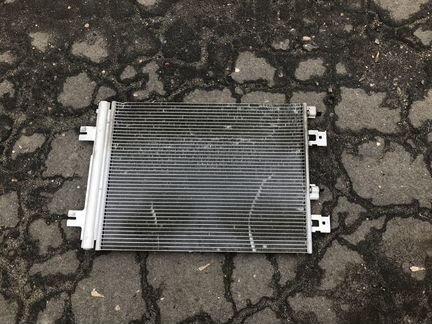 Радиатор кондиционера Renault Duster / Sandero