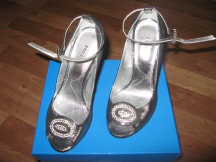 Туфли серебряные folle Размер - 35