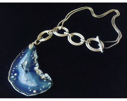 Колье из агата и кристаллов Swarovski