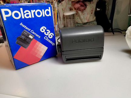 Плёночный фотоаппарат Polaroid 636