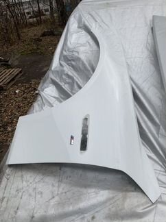 Крыло левое правое код 300 F10 BMW