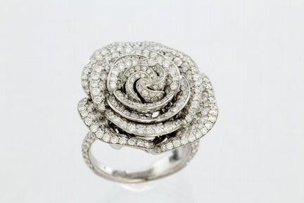 Эксклюзивное кольцо роза