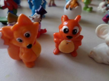 Игрушки из киндер-сюрприз разные