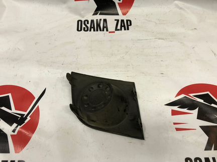 Заглушки в бампер дорестайл Nissan Tiida 2004-2012