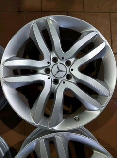 Диски бу оригинал R20 LU на Mercedes