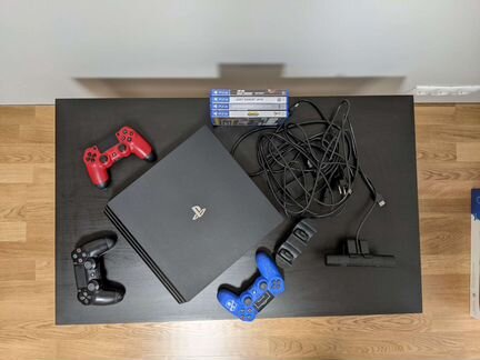 Son Playstation 4 Pro 1TB с аксессуарами и играми
