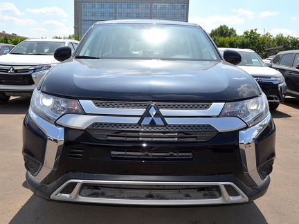 Mitsubishi Outlander 2.0 CVT, 2020