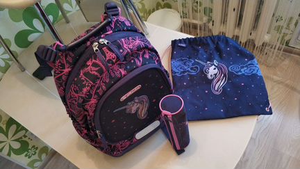 Школьный рюкзак