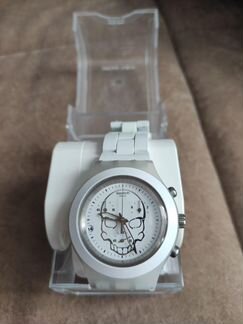 Часы swatch full-blooded white skull