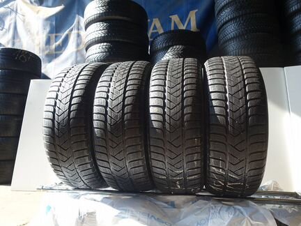 235 55 18 Pirelli Scorpion Winter v R18