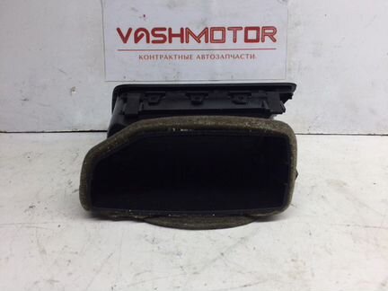 Дефлектор воздушный правый Volkswagen Passat Cc