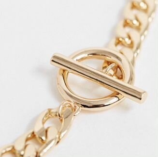 Золотистое ожерелье из цепочки с крупными звеньями