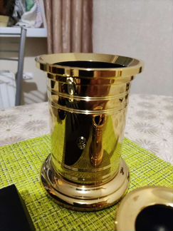 El casco точилка, подставки, стаканы