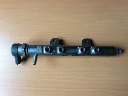 Топливный коллектор с клапаном Land Rover Jaguar