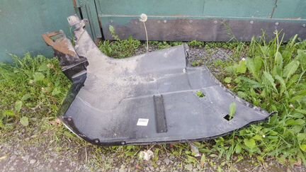 Бампер задний правый Mitsubishi Pajero 4