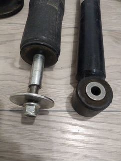 Комплект стоек с пружинами Honda Stepwgn RK1 RK5