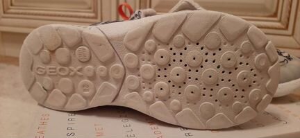 Кроссовки geox 28 р