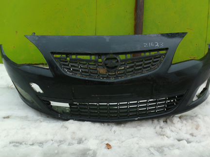 Opel Astra J передний бампер оригинал дорестайл