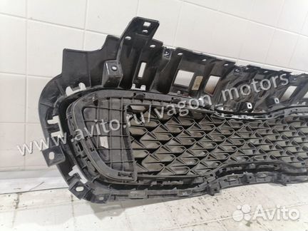 Решетка радиатора передняя Kia Sportage 4
