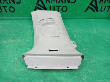 Обшивка стойки левая Volkswagen Jetta 6 2010