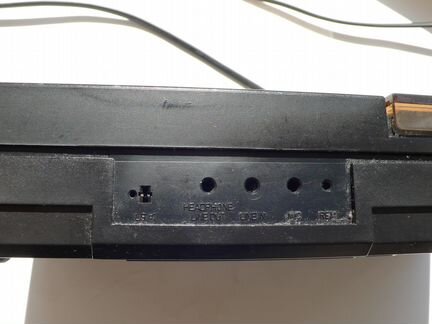 Кассетный магнитофон Philips D6350