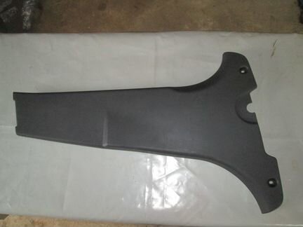 Правая обшивка центральной стойки Рено Каптюр