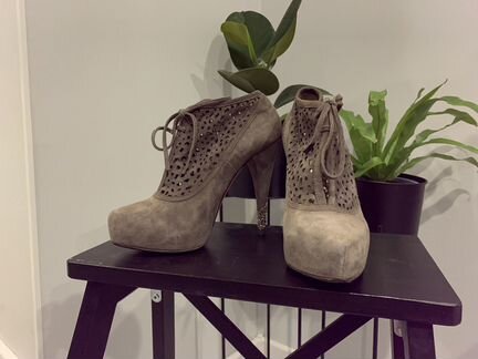 Дизайнерские ботильоны