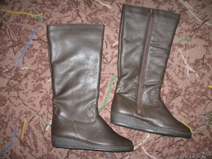 Продаю зимние кожаные сапоги