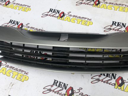 Решётка радиатора Renault Laguna 2
