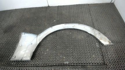 Молдинг (накладка кузовная), Крыла левое переднее