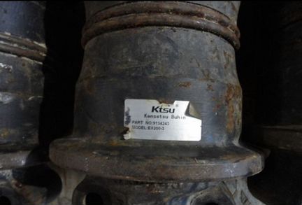 Каток опорный Hitachi Zx -200-3 9134243