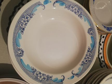 Тарелки большие