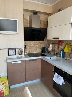 2-к квартира, 80 м², 3/16 эт.