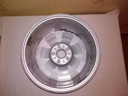 Диск Audi A4 r16