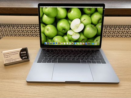 MacBook Pro 13 2017 (i7 3.5/16/256Gb) Ростест