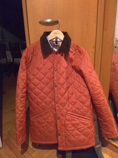 Фирменная куртка на осень-вечну в отличном состоян