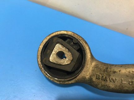 Рычаг подвески передний левый Bmw X5 E70 N57S 2012