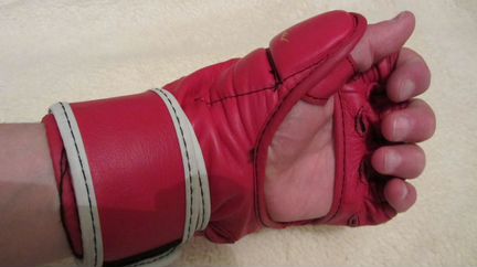 Боксёрские перчатки MMA everlast 7 OZ. amateur gra