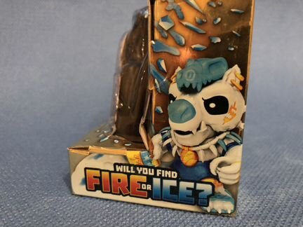 Treasure X Fire vs Ice Hunter Single Pack