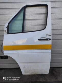 Дверь водительская. Mercedes-Benz Sprinter W901