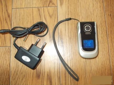 Кнопочный ретро телефон раскладушка Nokia 2760 б/у