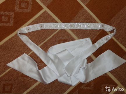 Свадебный пояс расшитый стразами и стеклярусом