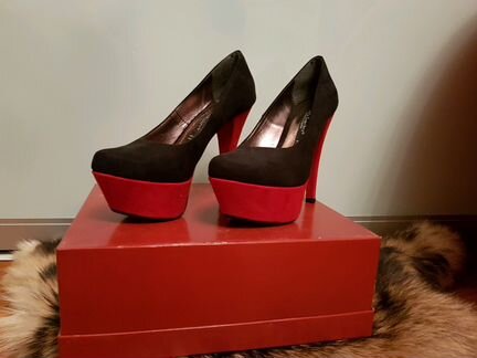Красные женские туфли (Италия)