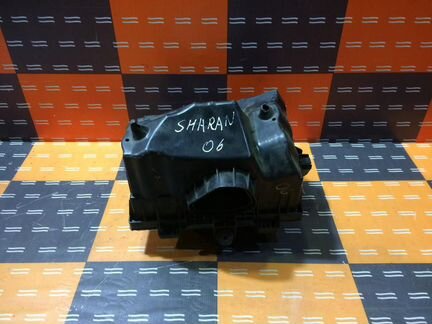 Корпус воздушного фильтра Фольксваген Шаран 3М