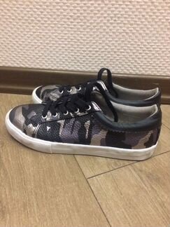 Продам кеды