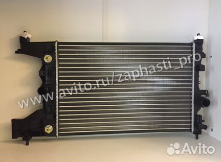 Радиатор Chevrolet Cruze Опель Зафира основной